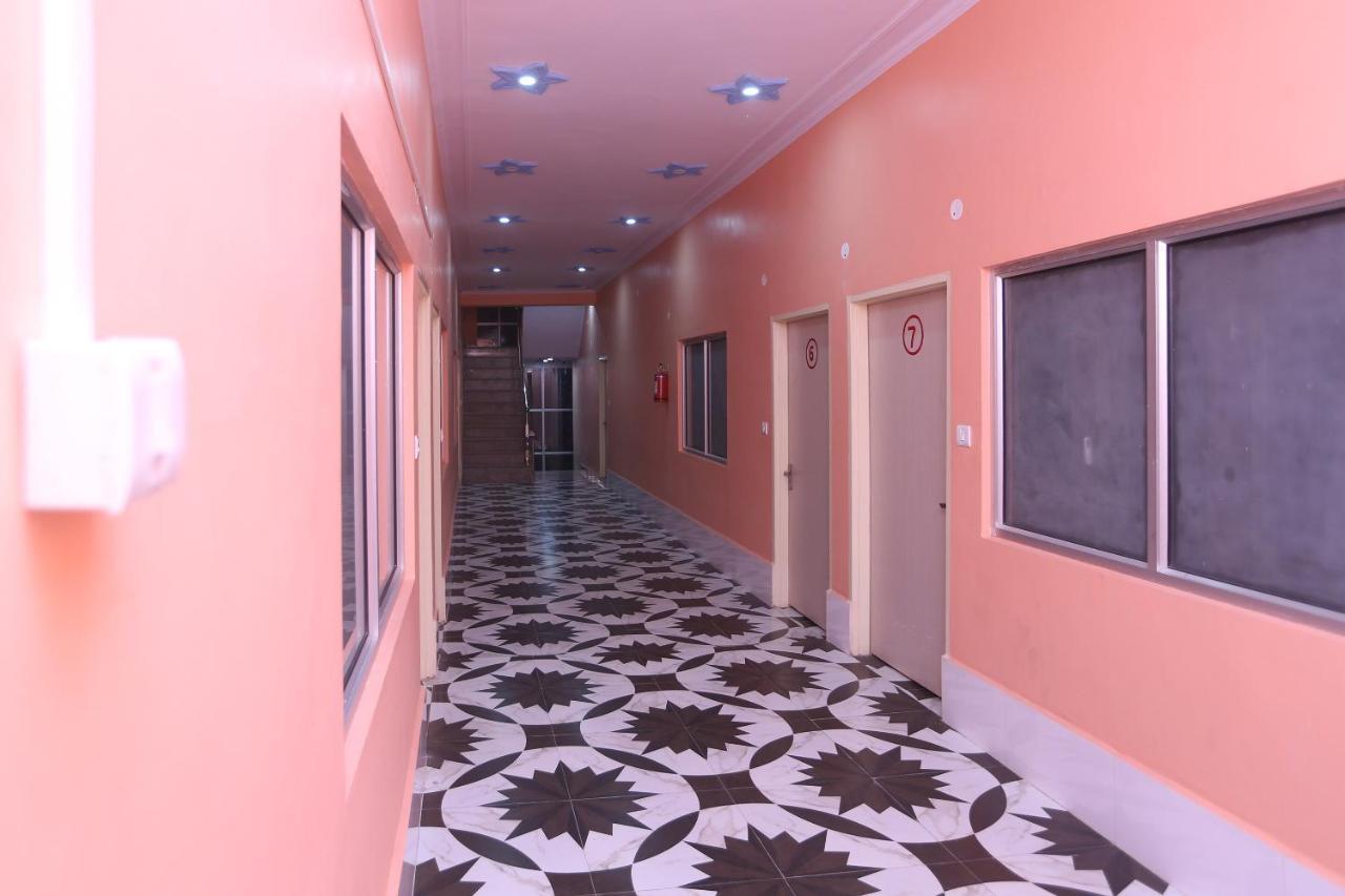 Oyo 22221 Yadav Hotel Bhiwadi Ngoại thất bức ảnh
