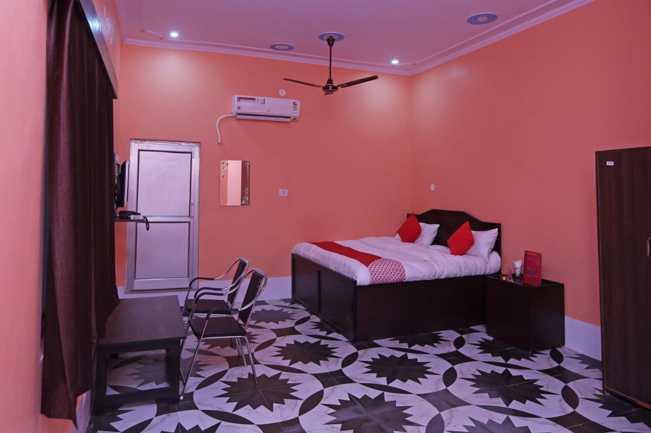 Oyo 22221 Yadav Hotel Bhiwadi Ngoại thất bức ảnh