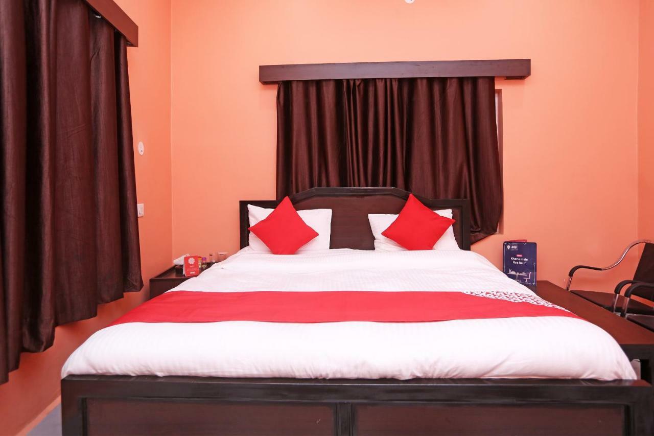 Oyo 22221 Yadav Hotel Bhiwadi Ngoại thất bức ảnh